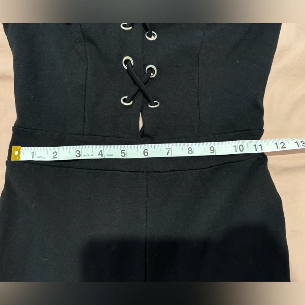 Backless Jumpsuit - Picture 4 of 4